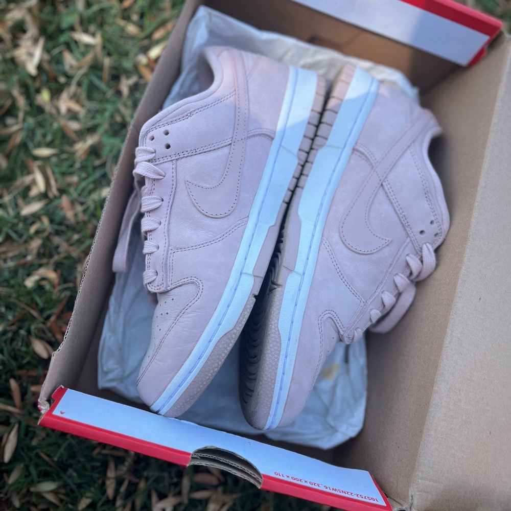 Nike Blush Pink Sneakers